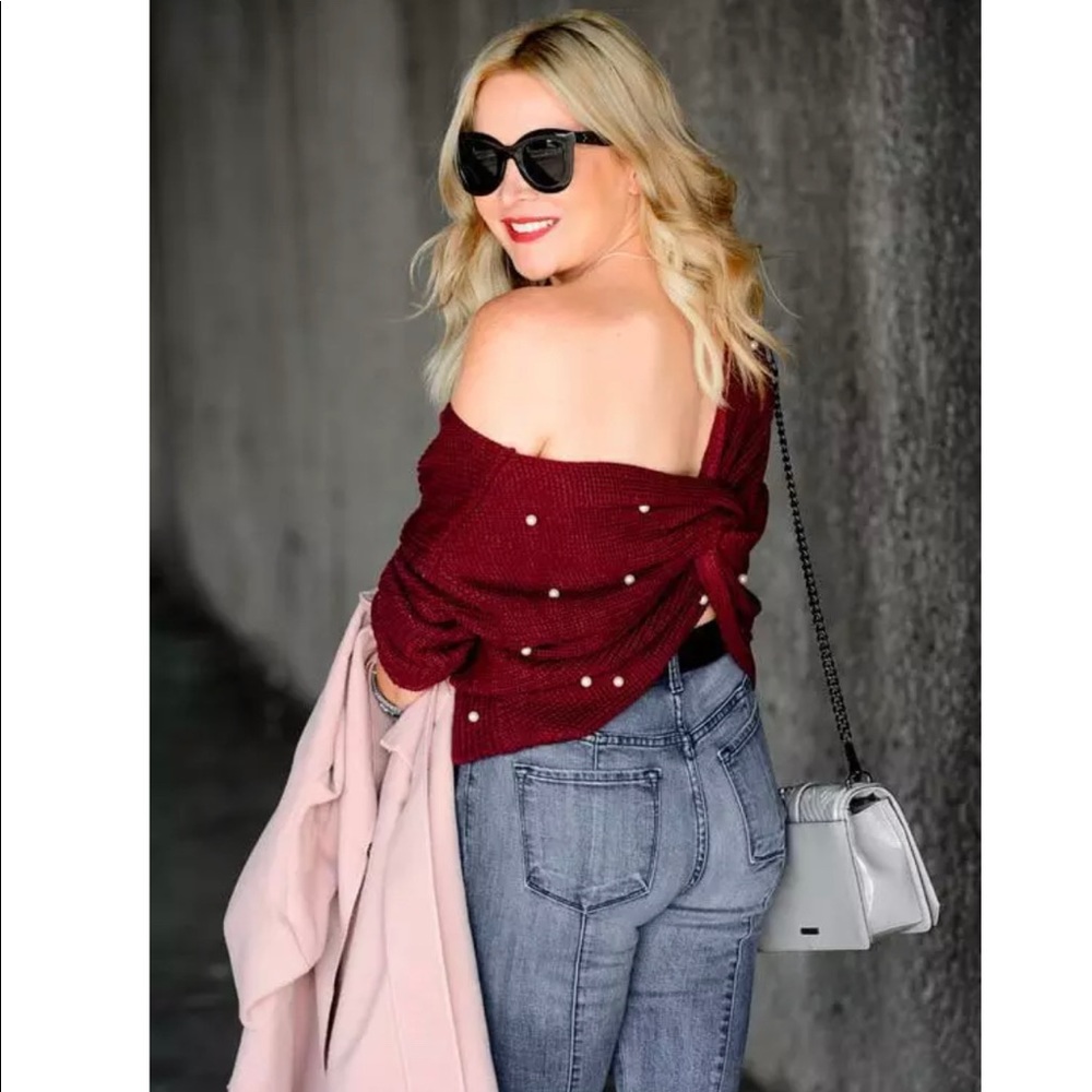 💕Super Cute Wine Pearl Twist Cross Sweater